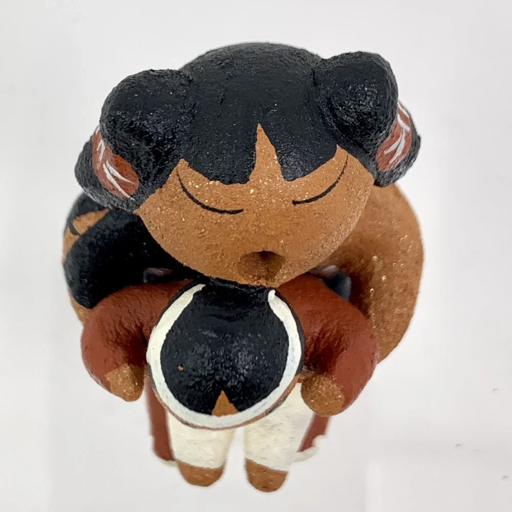 Taos Pueblo Cochiti Storyteller 2" Figure Child Margaret Quintana Clay Handmade - Picture 6 of 8